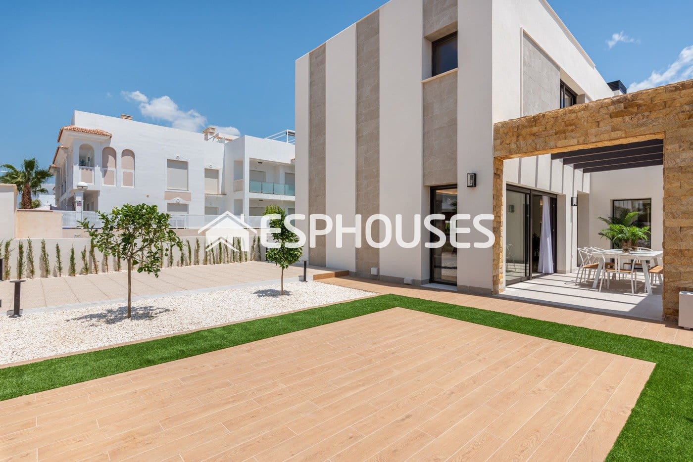 3 soveværelse Villa til salg i Ciudad Quesada med swimmingpool - € 884.450 (Ref: 9445089)