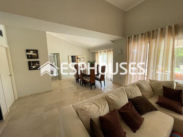 5 soveværelse Villa til salg i San Miguel de Salinas med swimmingpool garage - € 920.000 (Ref: 9445093)