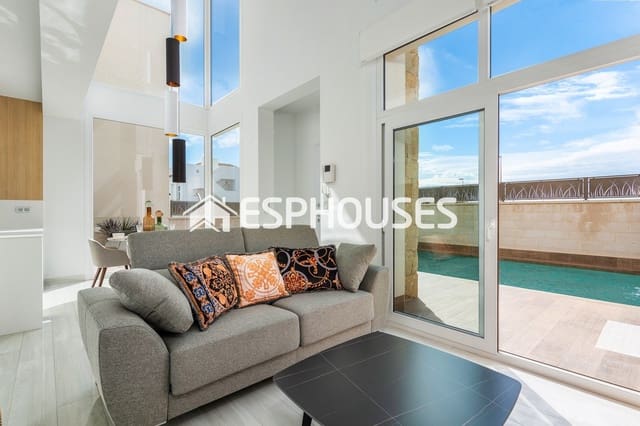Chalet de 3 habitaciones en Los Montesinos en venta con piscina - 485.000 € (Ref: 9445095)
