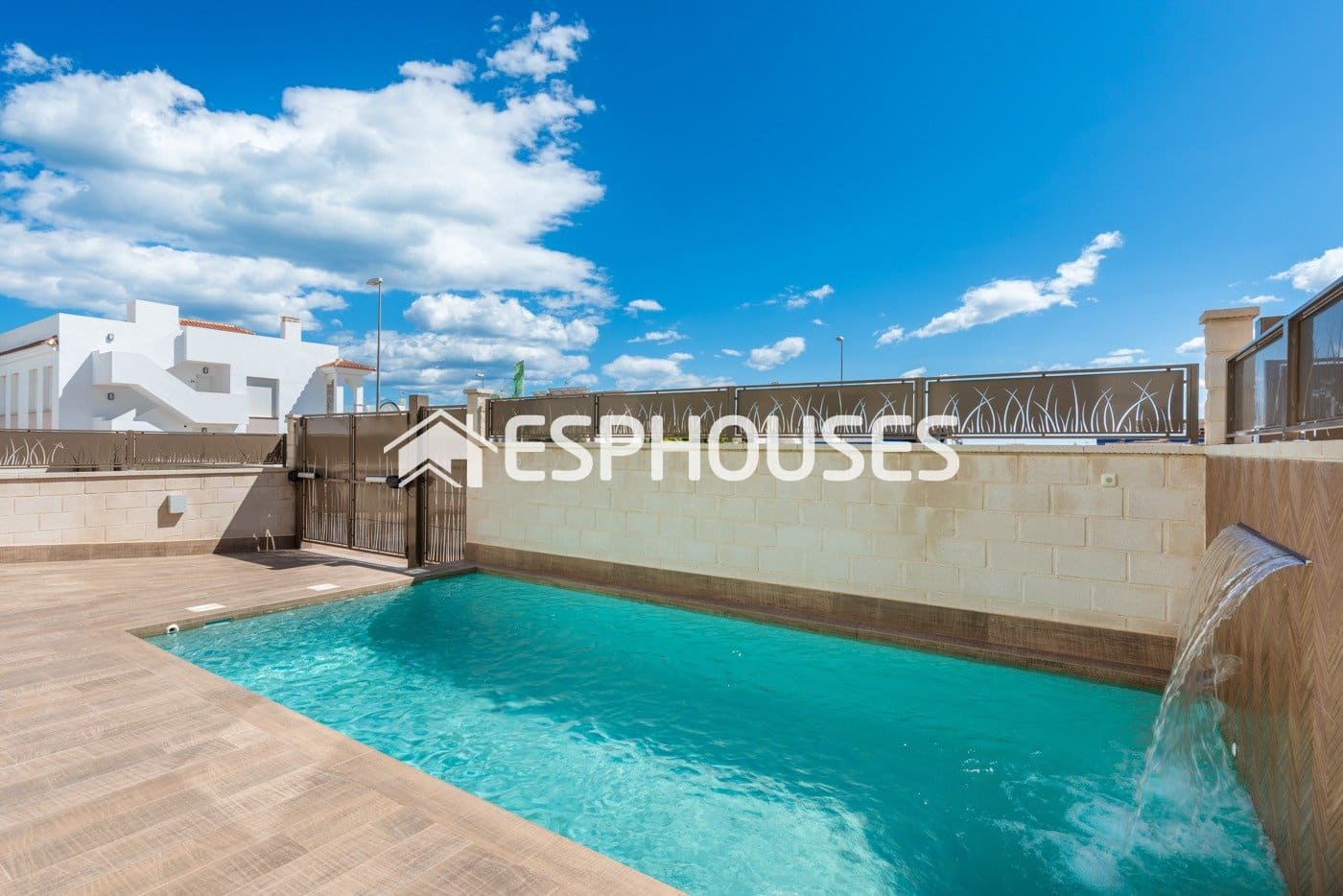 3 bedroom Villa for sale in Los Montesinos with pool - € 485,000 (Ref: 9445095)