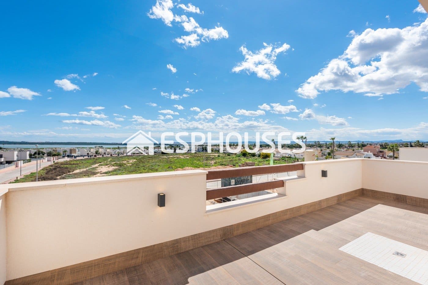 3 bedroom Villa for sale in Los Montesinos with pool - € 485,000 (Ref: 9445095)