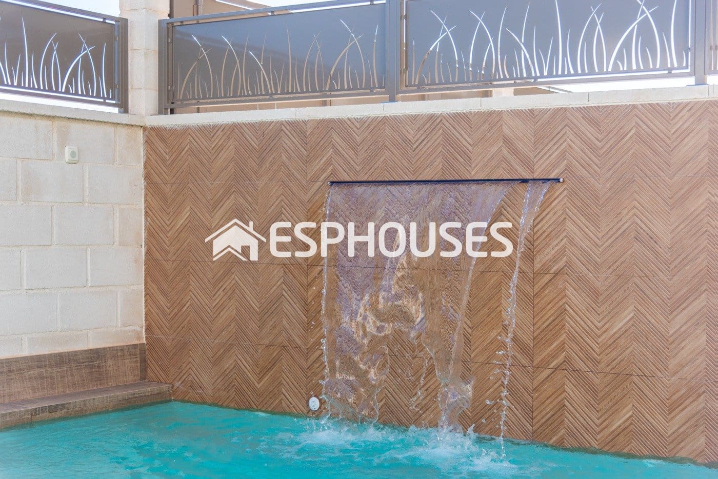 3 bedroom Villa for sale in Los Montesinos with pool - € 485,000 (Ref: 9445095)