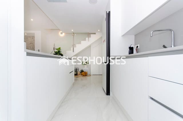 3 sovrum Villa till salu i Vistabella, Orihuela med pool garage - 389 000 € (Ref: 9445096)