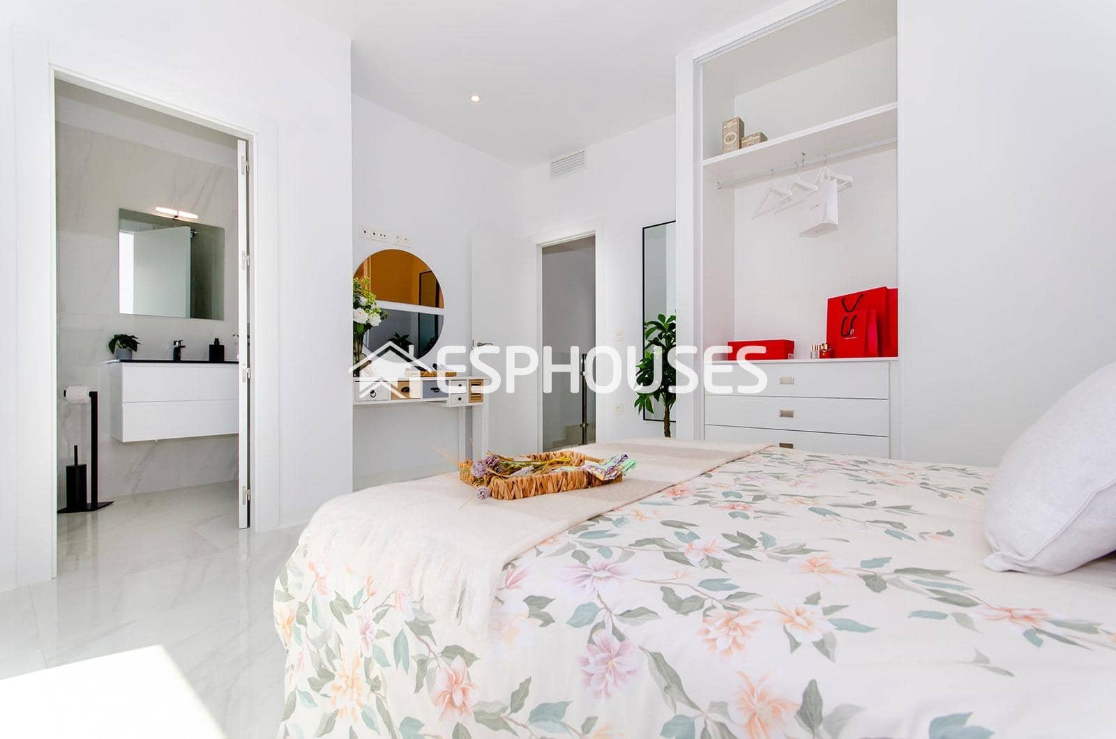 3 sovrum Villa till salu i Vistabella med pool garage - 389 000 € (Ref: 9445096)