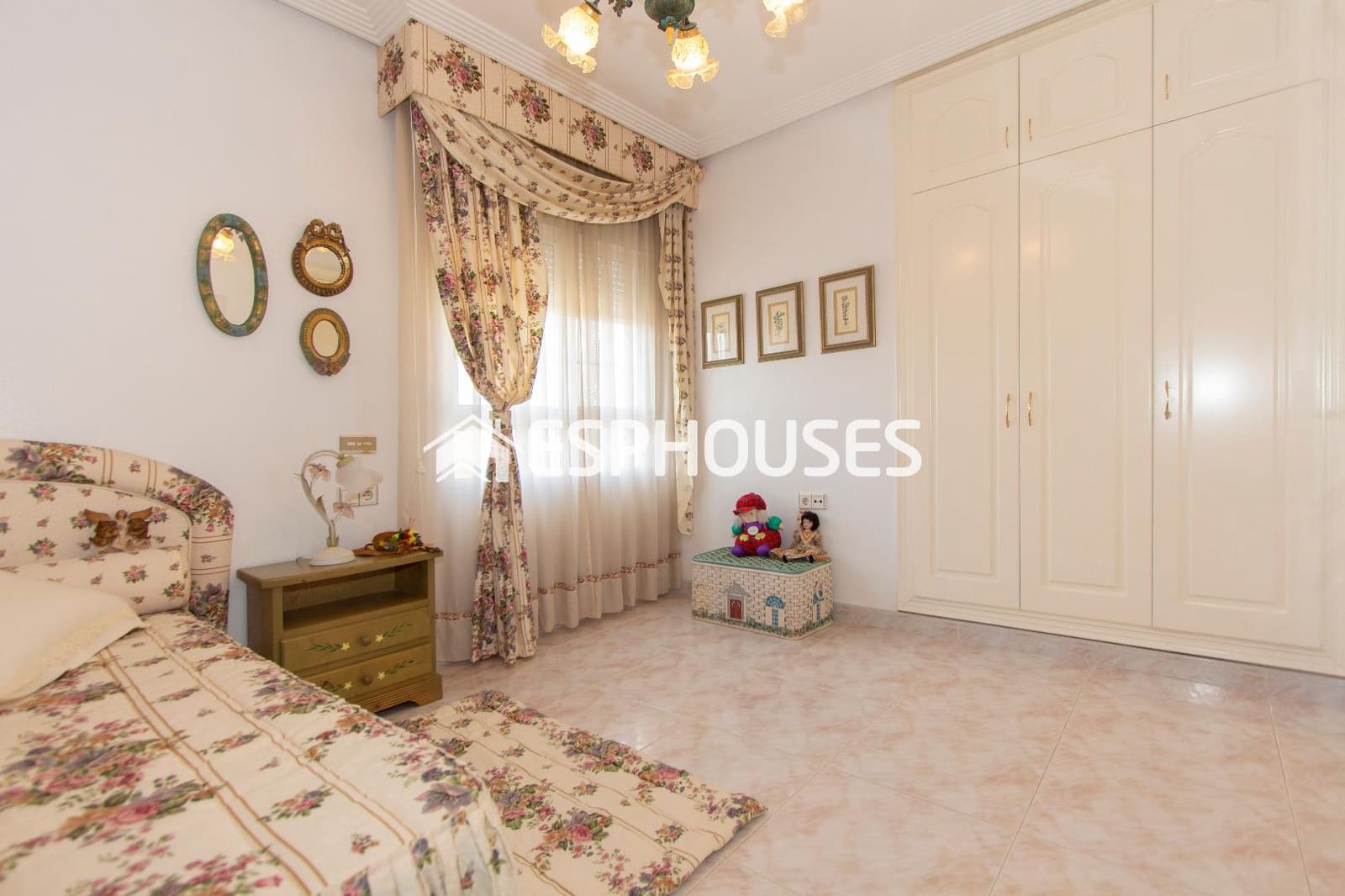 4 soveværelse Villa til salg i Orihuela med garage - € 325.000 (Ref: 9445108)