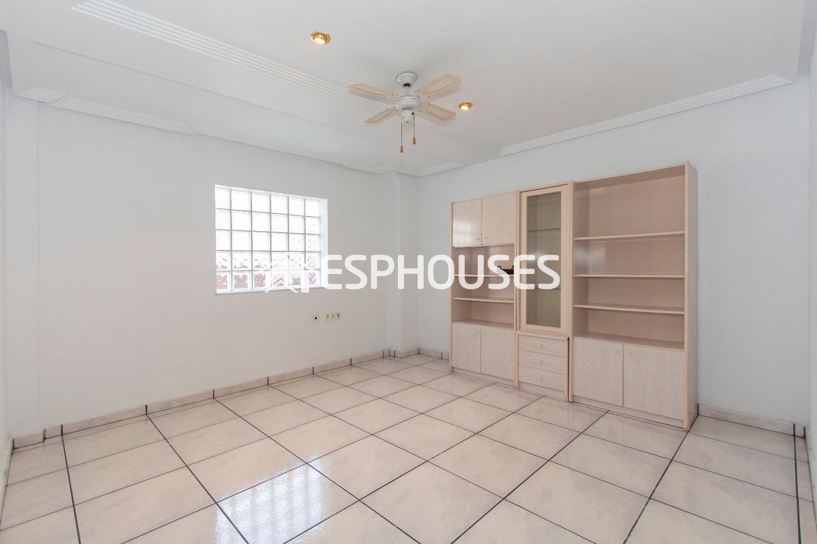 4 soveværelse Villa til salg i Orihuela med garage - € 325.000 (Ref: 9445108)