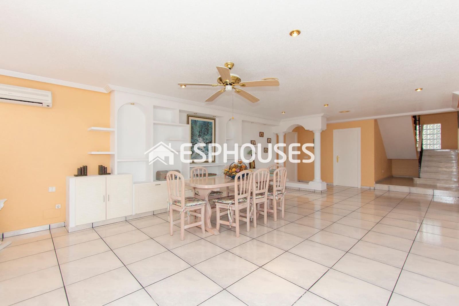 4 soveværelse Villa til salg i Orihuela med garage - € 325.000 (Ref: 9445108)