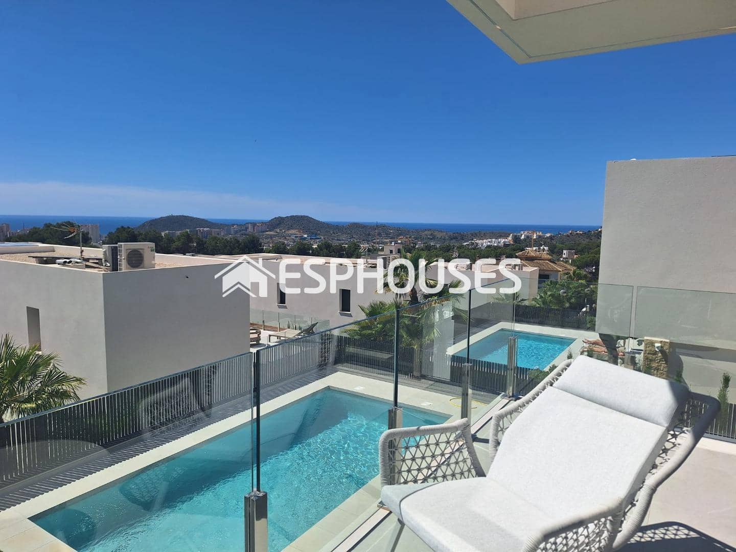 3 soveværelse Villa til salg i Finestrat med swimmingpool garage - € 1.195.000 (Ref: 9445111)