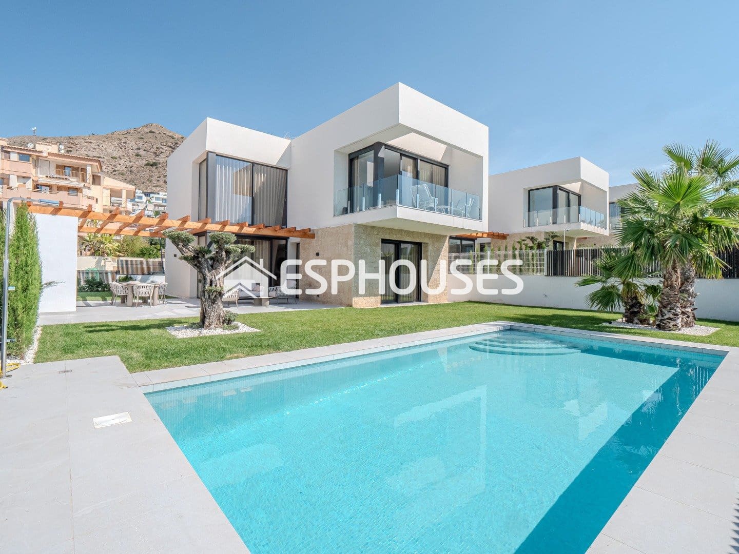 3 slaapkamer Villa te koop in Finestrat met zwembad garage - € 1.195.000 (Ref: 9445111)