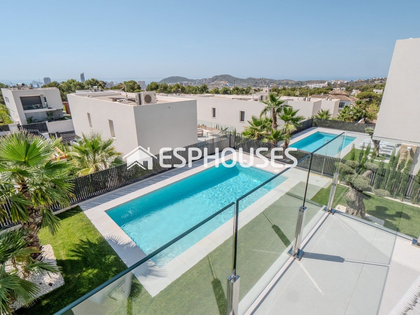 3 slaapkamer Villa te koop in Finestrat met zwembad garage - € 1.195.000 (Ref: 9445111)