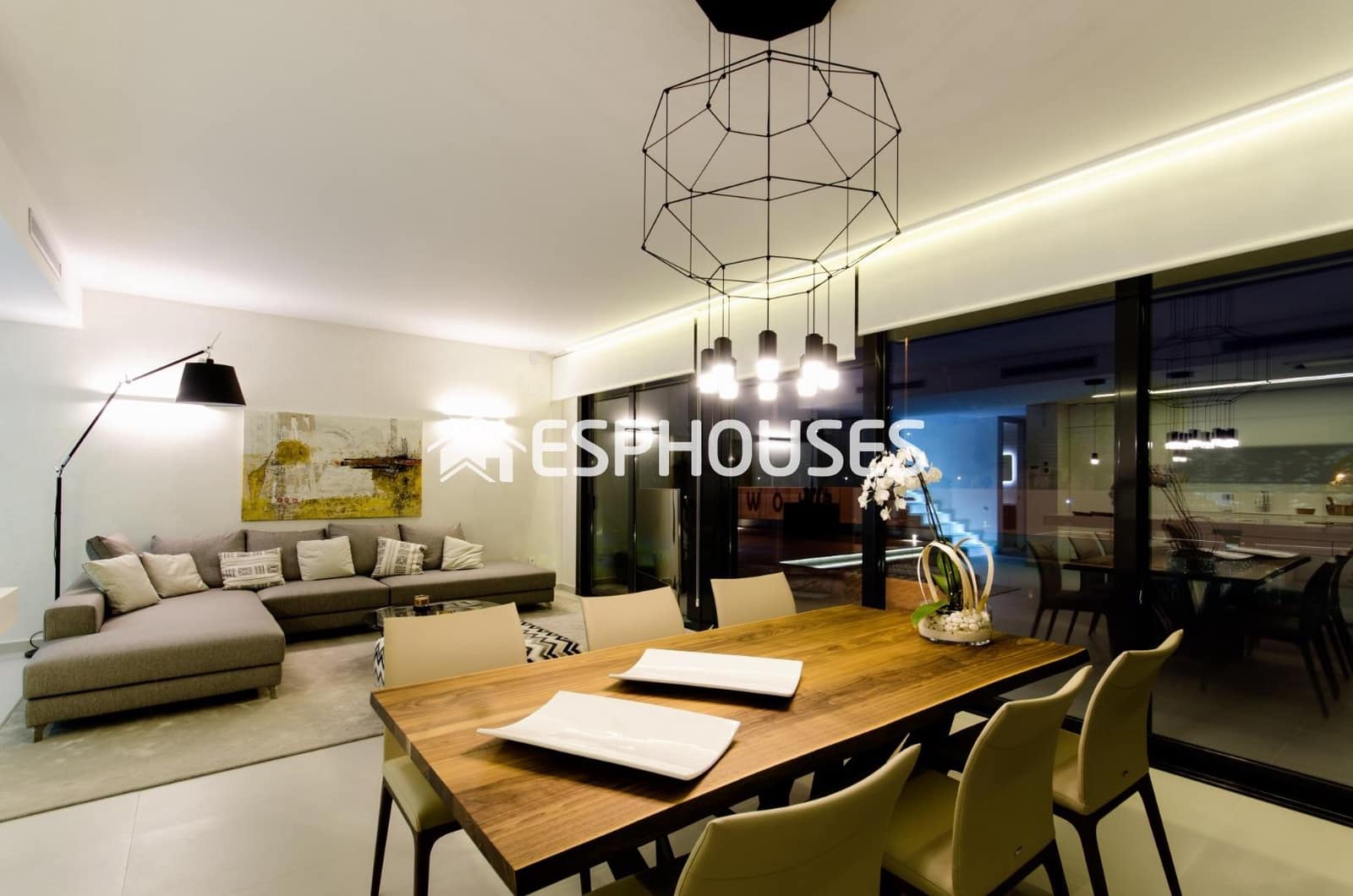 4 soveværelse Villa til salg i Orihuela Costa med swimmingpool garage - € 1.050.000 (Ref: 9445115)