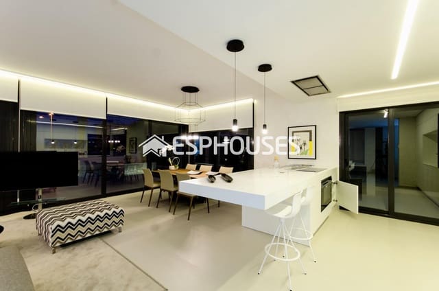 4 soveværelse Villa til salg i Campoamor, Orihuela med swimmingpool garage - € 1.050.000 (Ref: 9445115)