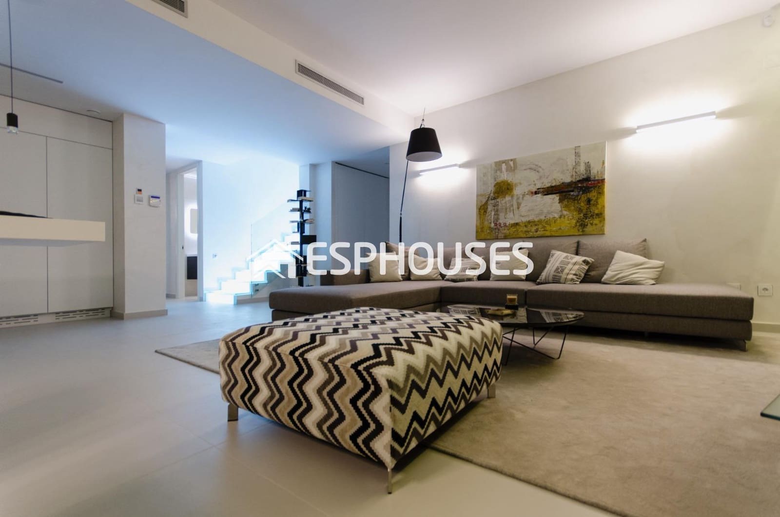 4 soveværelse Villa til salg i Orihuela Costa med swimmingpool garage - € 1.050.000 (Ref: 9445115)