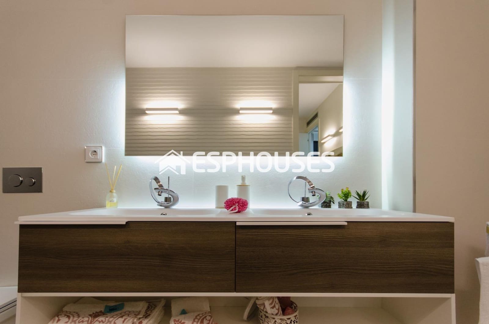 4 soveværelse Villa til salg i Orihuela Costa med swimmingpool garage - € 1.050.000 (Ref: 9445115)