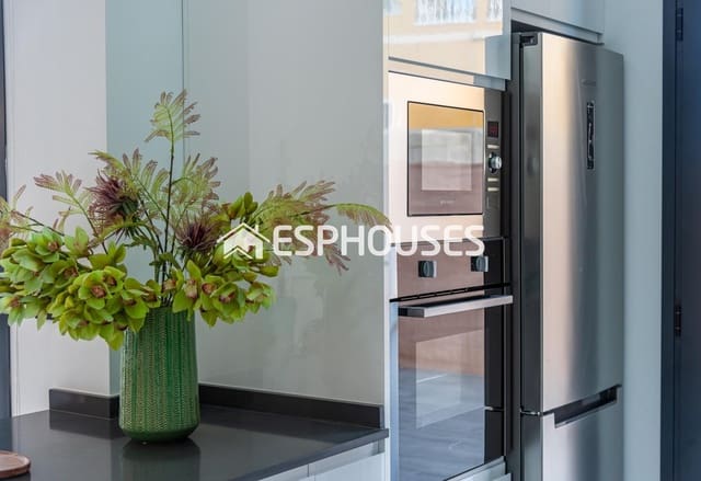 3 slaapkamer Villa te koop in Benijófar met zwembad garage - € 435.000 (Ref: 9445117)