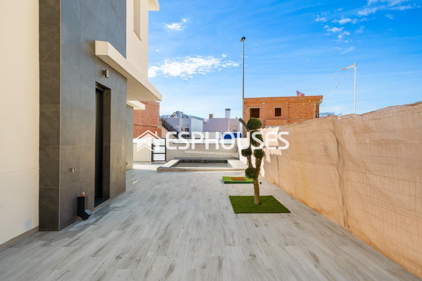 3 slaapkamer Villa te koop in Benijofar met zwembad garage - € 435.000 (Ref: 9445117)