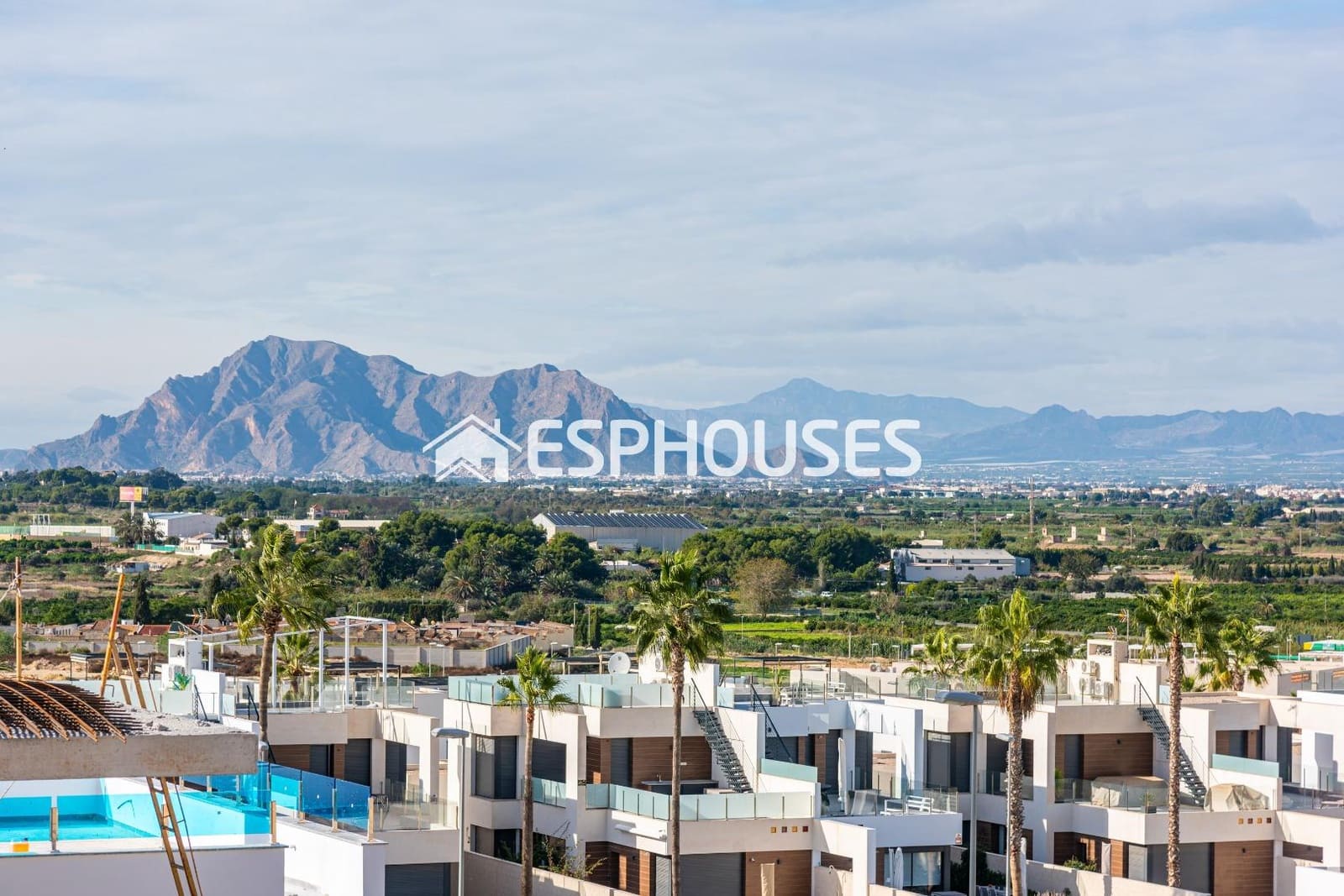 3 slaapkamer Villa te koop in Benijofar met zwembad garage - € 435.000 (Ref: 9445117)