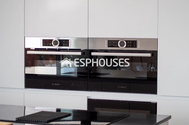 3 quarto Moradia para venda em Los Montesinos com piscina garagem - 509 000 € (Ref: 9445121)