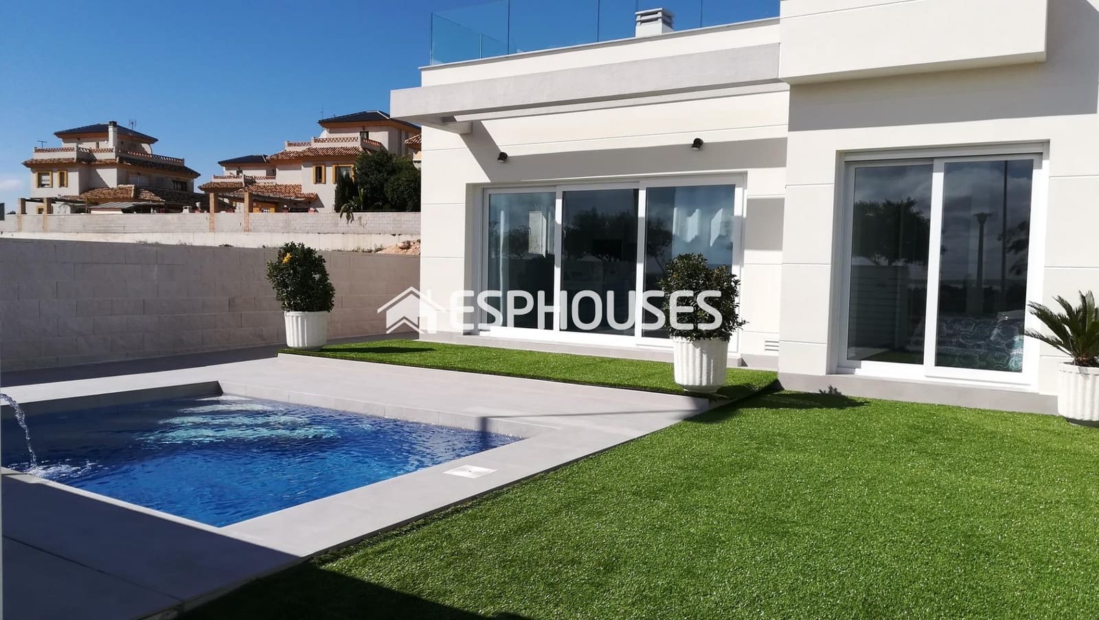 3 bedroom Bungalow for sale in Los Montesinos with pool garage - € 295,000 (Ref: 9445122)