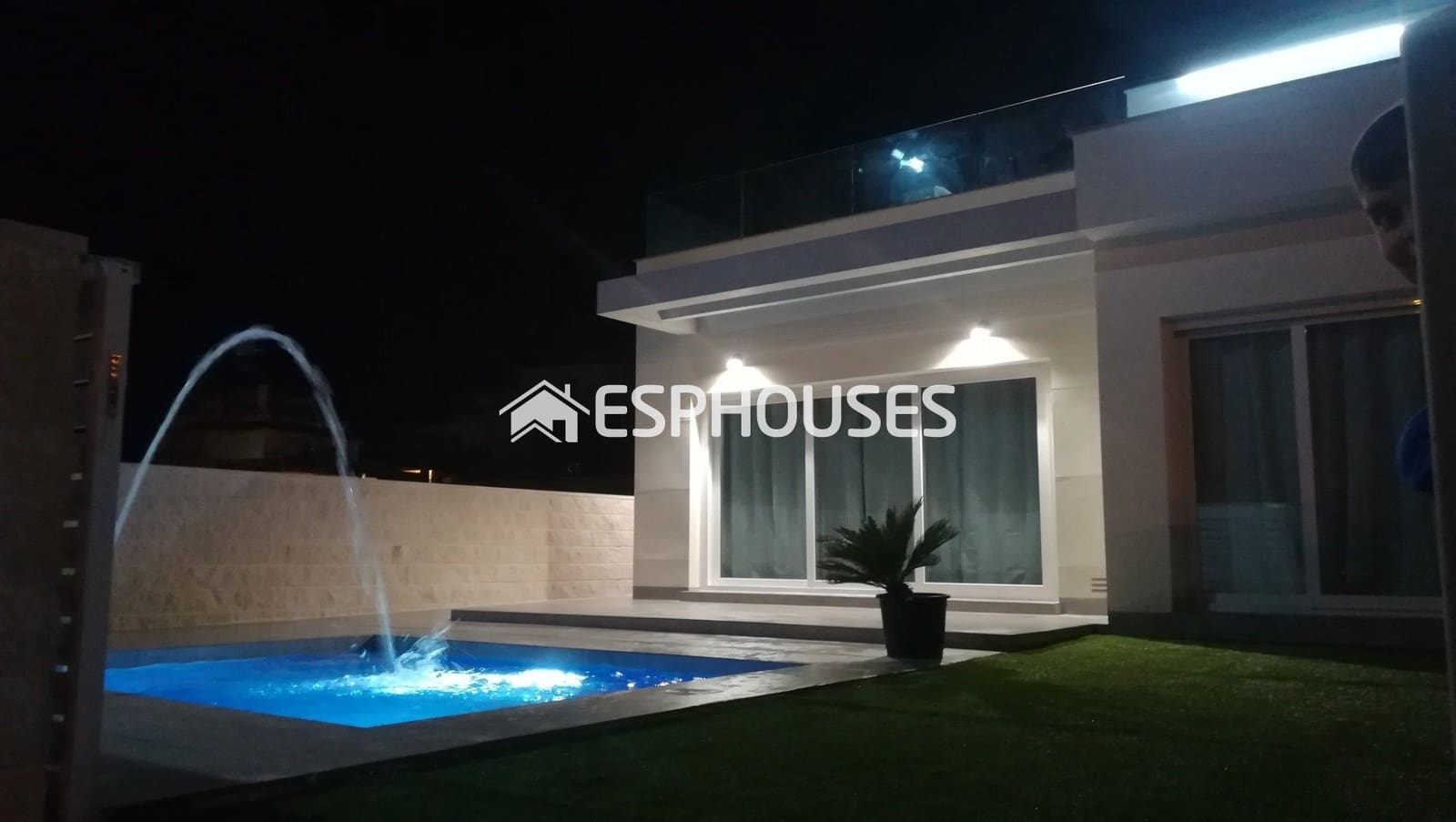 3 bedroom Semi-detached Villa for sale in Los Montesinos with pool - € 360,000 (Ref: 9445122)