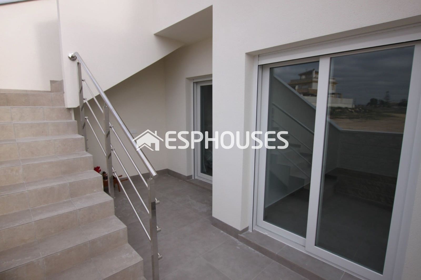 3 bedroom Semi-detached Villa for sale in Los Montesinos with pool - € 360,000 (Ref: 9445122)