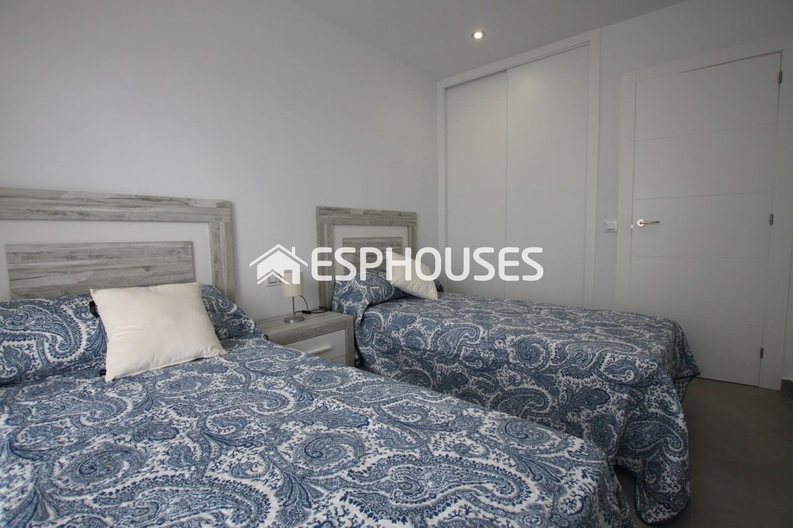 3 bedroom Semi-detached Villa for sale in Los Montesinos with pool - € 360,000 (Ref: 9445122)