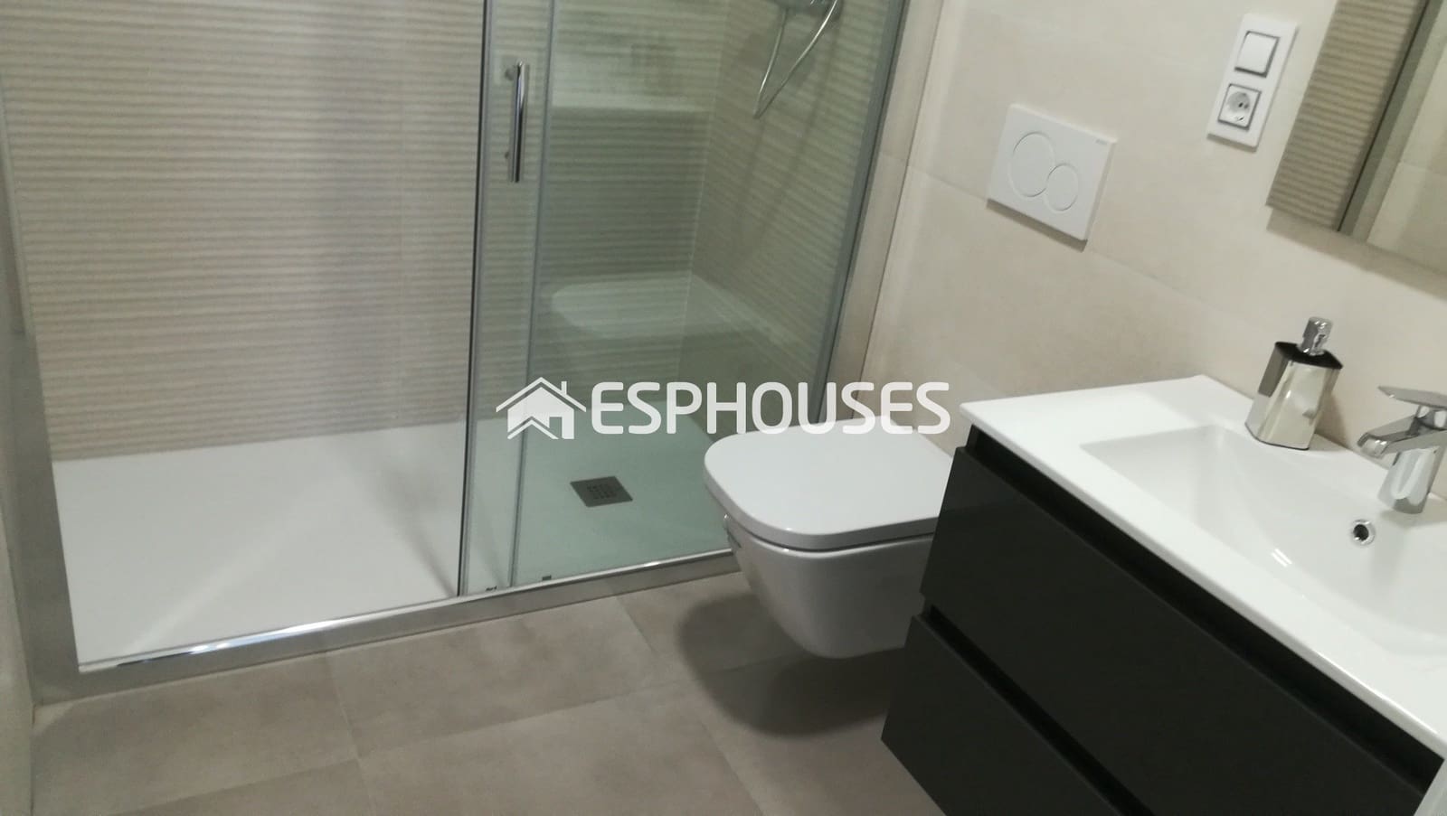 3 bedroom Semi-detached Villa for sale in Los Montesinos with pool - € 360,000 (Ref: 9445122)