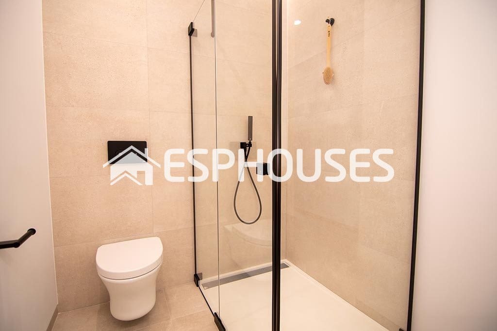 3 Zimmer Apartment zu verkaufen in San Miguel de Salinas mit Pool - 459.000 € (Ref: 9445123)
