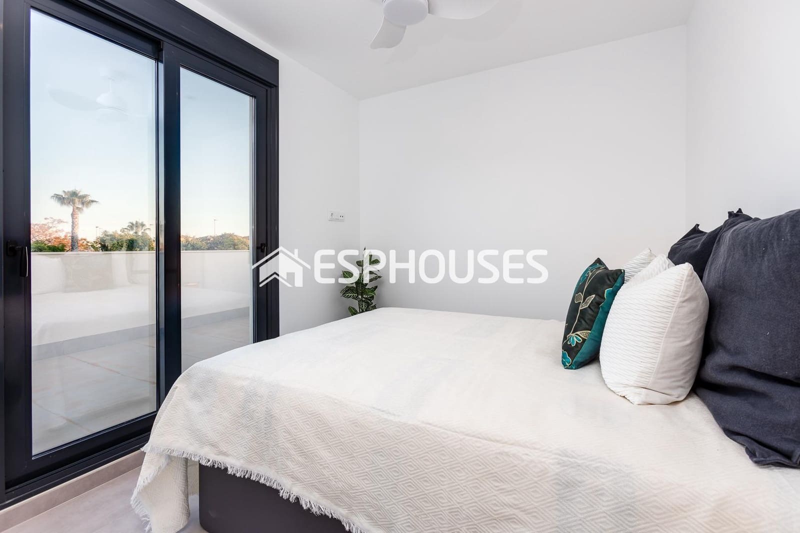 3 chambre Villa/Maison à vendre à Pilar de la Horadada avec piscine garage - 410 000 € (Ref: 9445126)