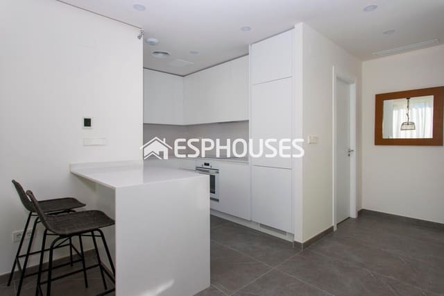 3 chambre Villa/Maison à vendre à Miramar - Torre del Moro, Torrevieja avec piscine garage - 600 000 € (Ref: 9445129)