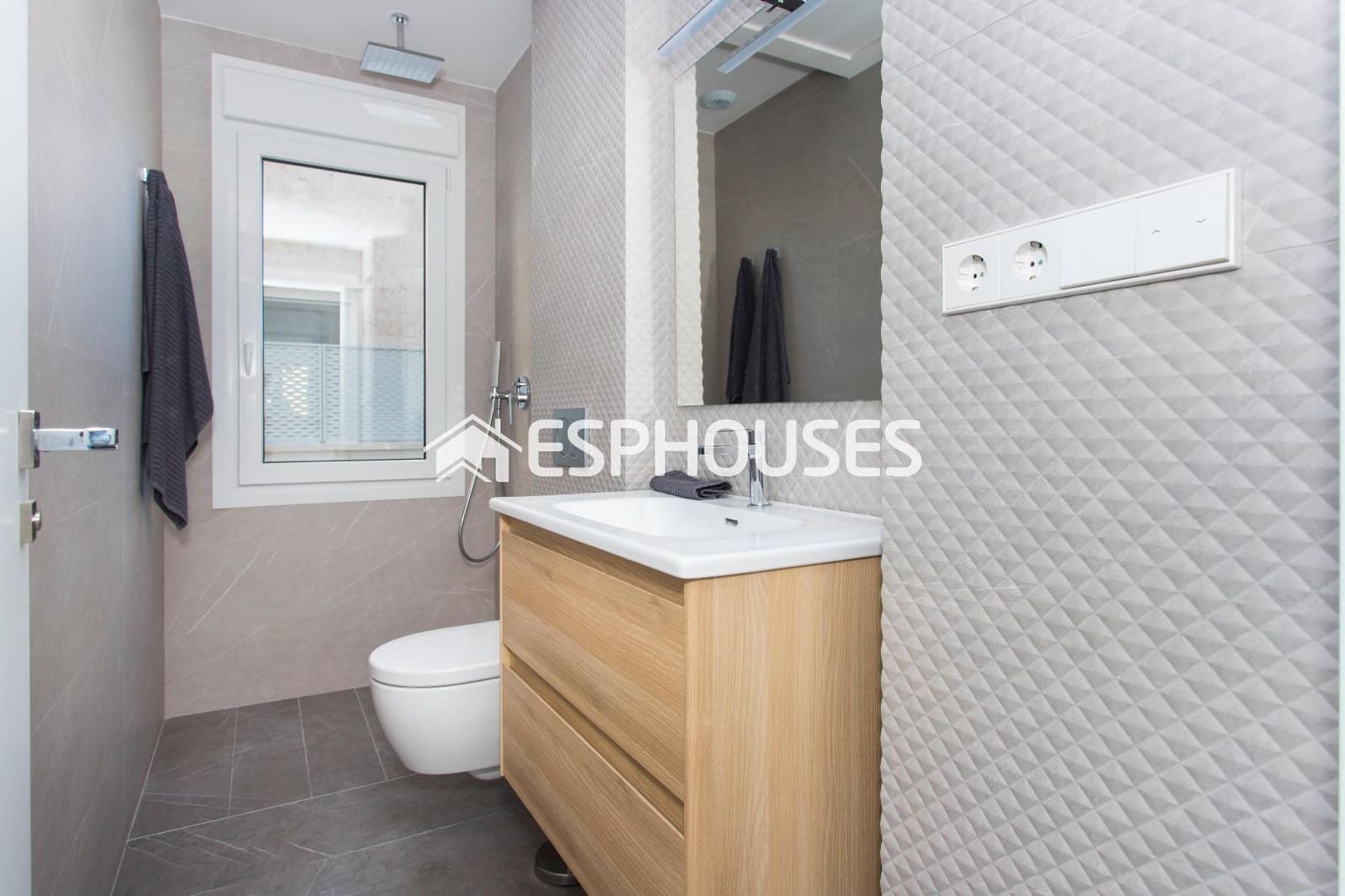 3 sovrum Villa till salu i Torrevieja med pool garage - 600 000 € (Ref: 9445129)