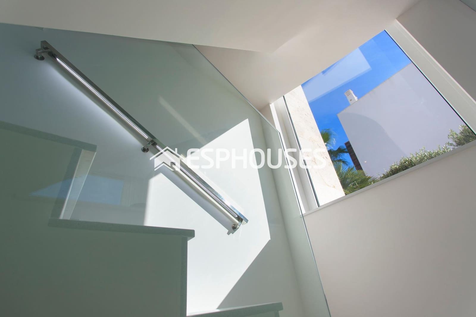 3 sovrum Villa till salu i Torrevieja med pool garage - 600 000 € (Ref: 9445129)