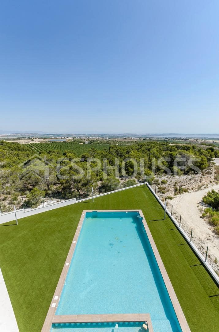 2 quarto Bungalow para venda em San Miguel de Salinas com piscina garagem - 375 000 € (Ref: 9445130)