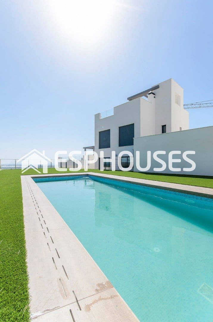 Bungalow de 2 habitaciones en San Miguel de Salinas en venta con piscina - 375.000 € (Ref: 9445130)