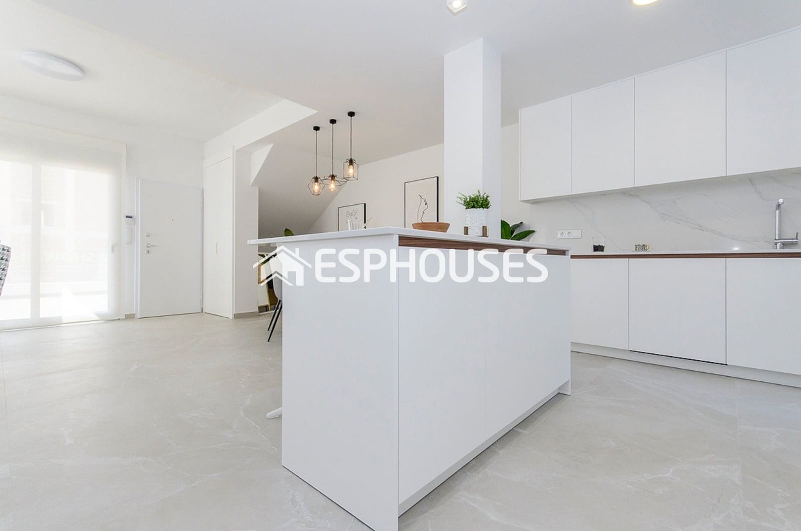 Bungalow de 2 habitaciones en San Miguel de Salinas en venta con piscina - 375.000 € (Ref: 9445130)