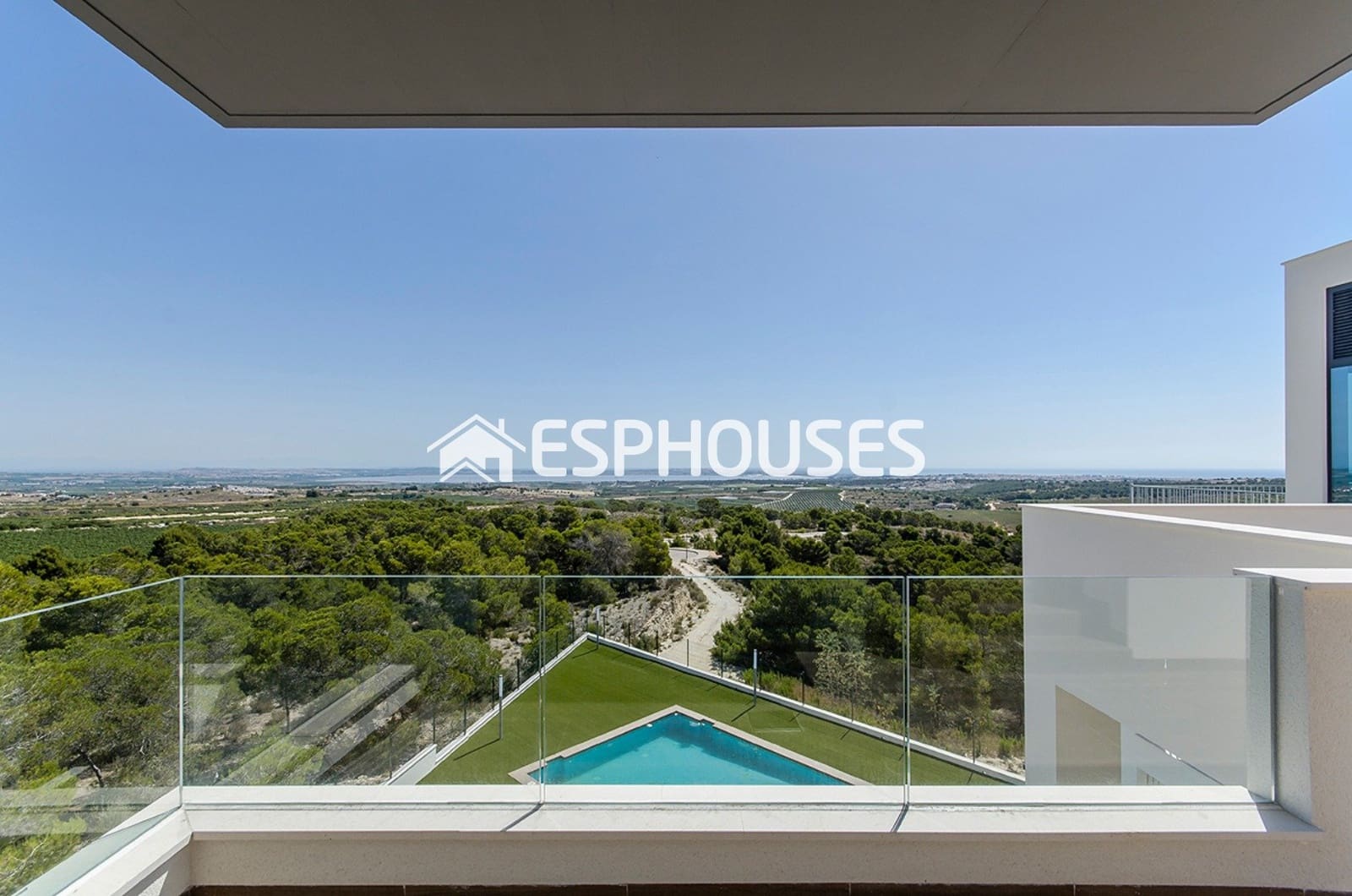 Bungalow de 2 habitaciones en San Miguel de Salinas en venta con piscina - 375.000 € (Ref: 9445130)