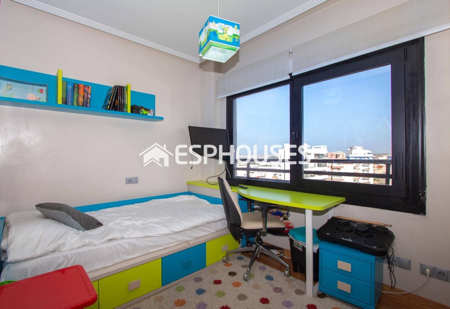 3 sovrum Lägenhet till salu i Guardamar del Segura med pool garage - 585 000 € (Ref: 9445132)