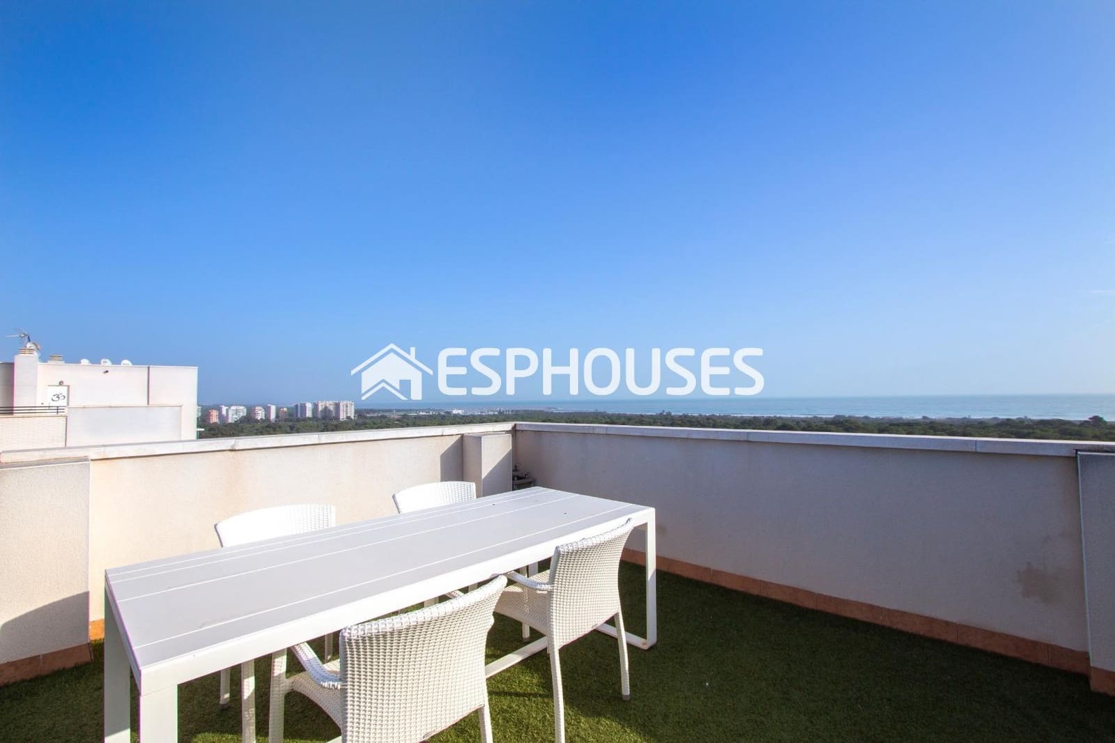 3 sovrum Lägenhet till salu i Guardamar del Segura med pool garage - 585 000 € (Ref: 9445132)