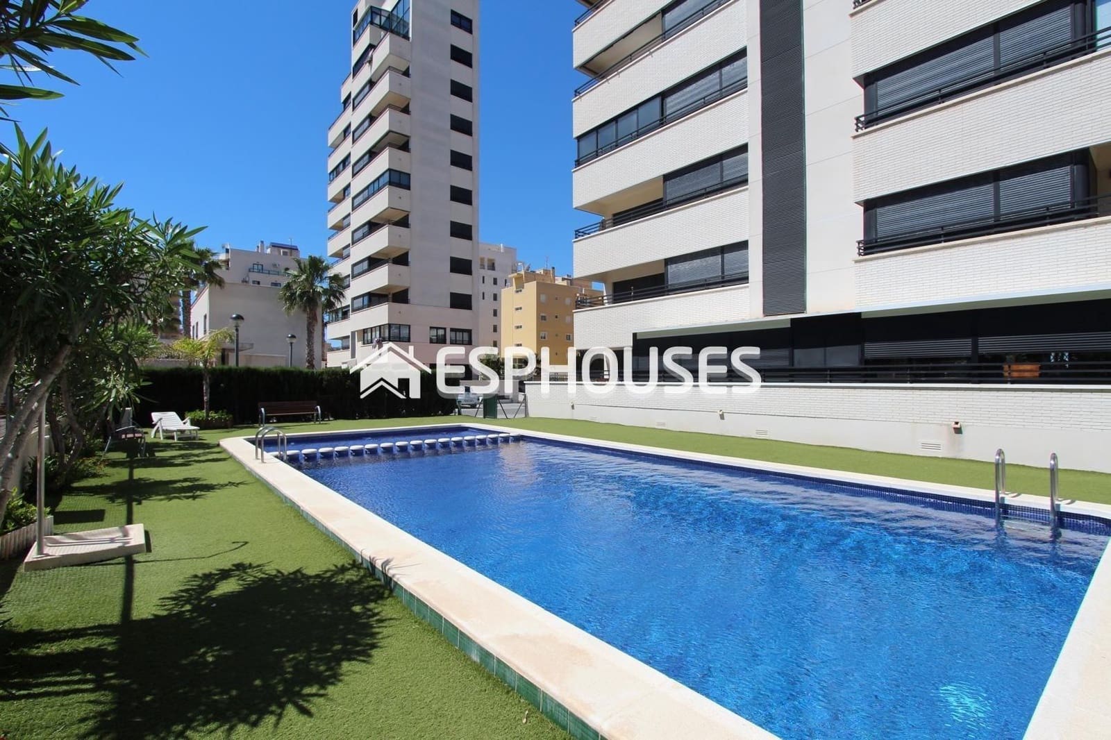 3 sovrum Lägenhet till salu i Guardamar del Segura med pool garage - 585 000 € (Ref: 9445132)