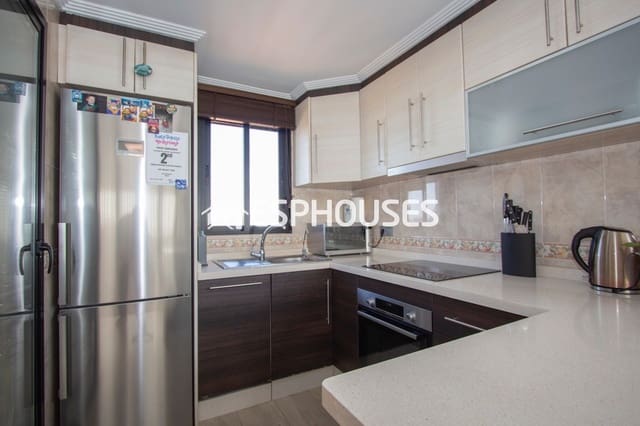 Ático de 3 habitaciones en Guardamar Playa, Guardamar del Segura en venta con piscina garaje - 585.000 € (Ref: 9445132)