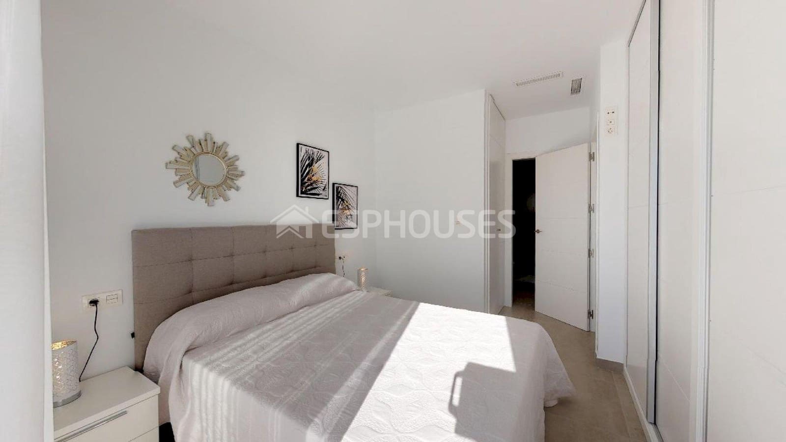 3 sypialnia Willa na sprzedaż w Los Montesinos z basenem garażem - 423 900 € (Ref: 9445136)