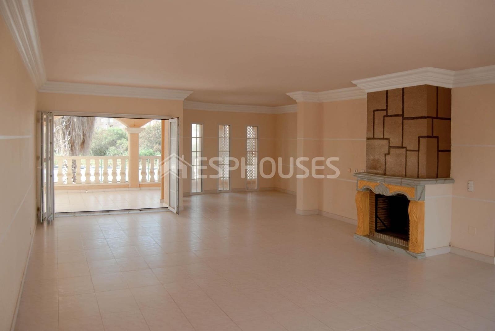 Chalet de 3 habitaciones en Orihuela Costa en venta con piscina garaje - 780.000 € (Ref: 9445137)