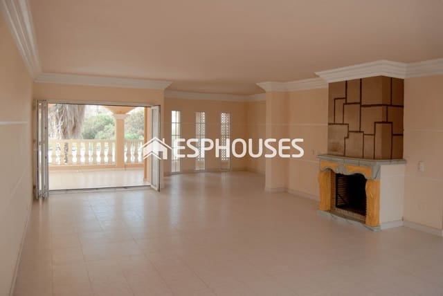 Chalet de 3 habitaciones en Orihuela Costa, Orihuela en venta con piscina - 780.000 € (Ref: 9445137)