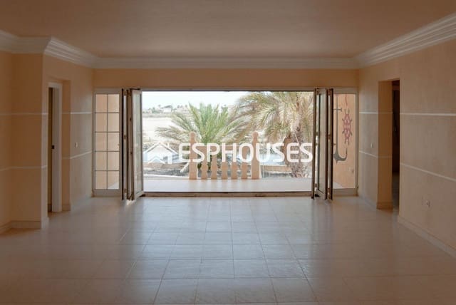 Chalet de 3 habitaciones en Orihuela Costa, Orihuela en venta con piscina - 780.000 € (Ref: 9445137)
