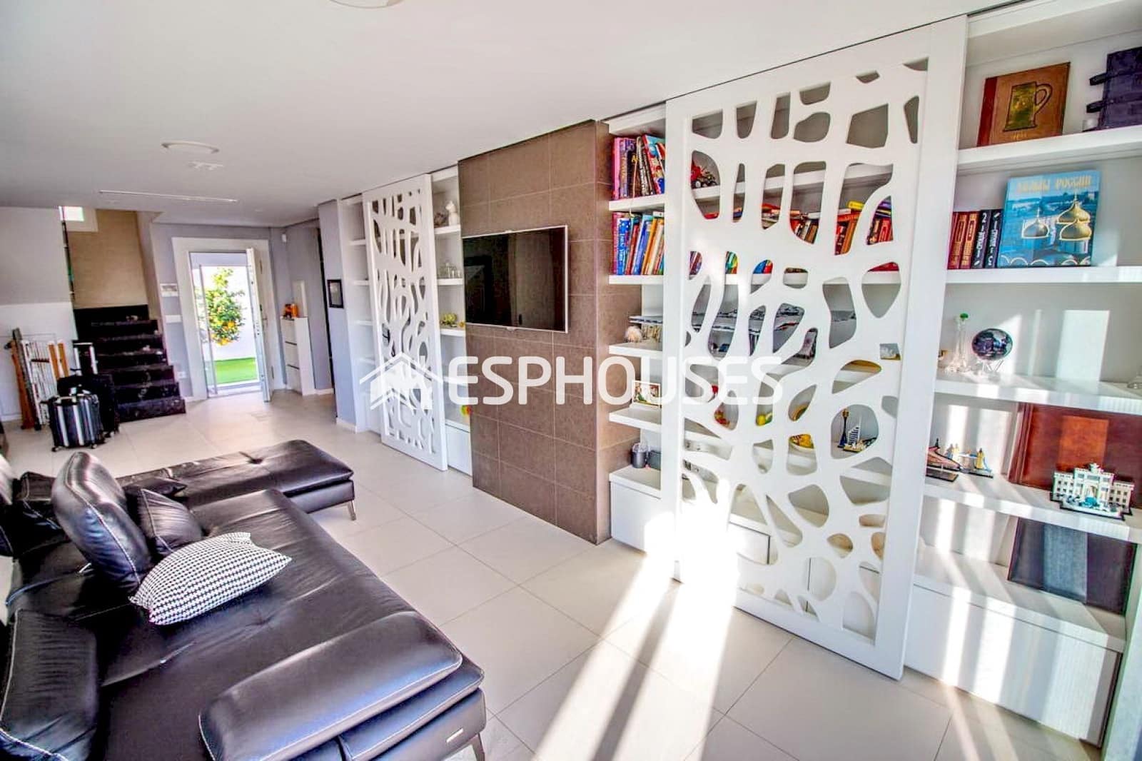 4 soverom Villa til salgs i Finestrat med svømmebasseng - € 840 000 (Ref: 9445138)