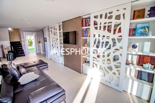 4 soverom Villa til salgs i Golf Bahía, Finestrat med svømmebasseng - € 840 000 (Ref: 9445138)