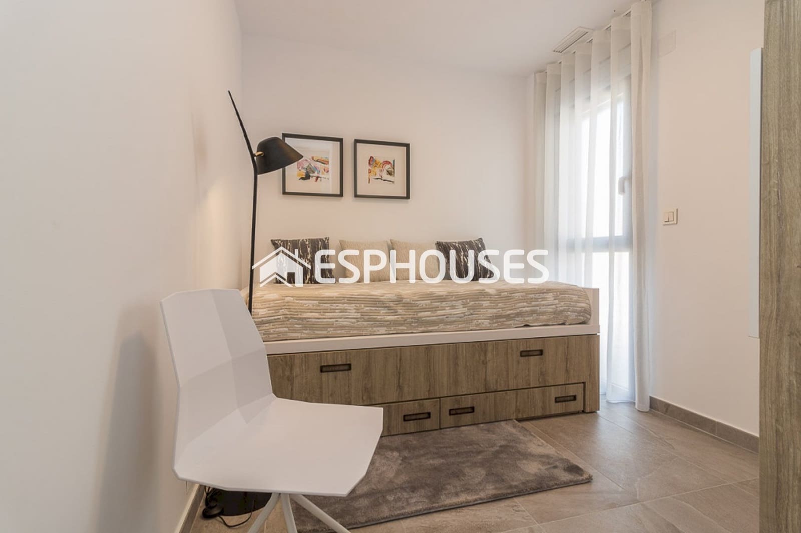Apartamento de 3 habitaciones en Torrevieja en venta con piscina garaje - 310.000 € (Ref: 9445139)