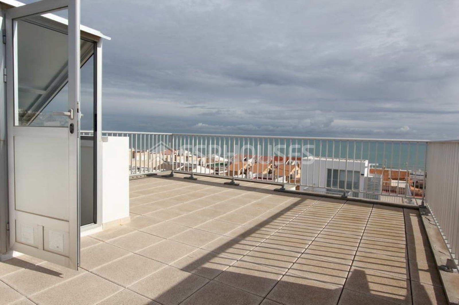 6 bedroom Bungalow for sale in Guardamar del Segura with pool garage - € 650,000 (Ref: 9445140)