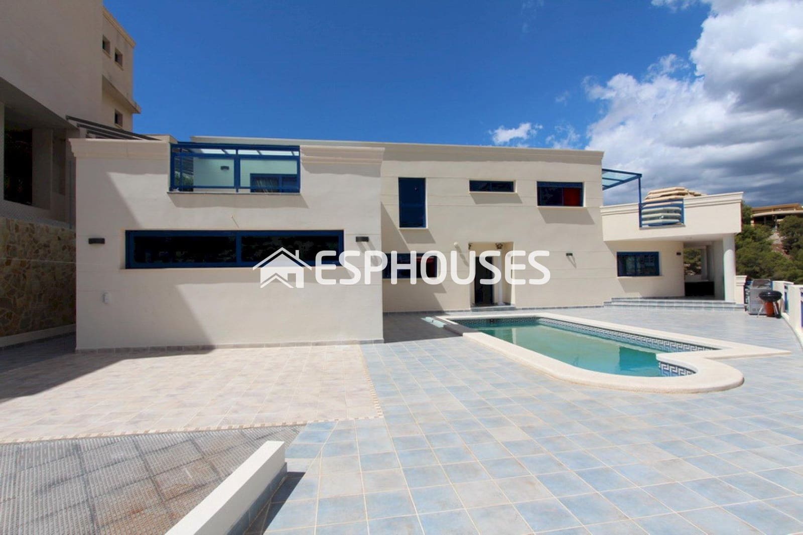 Chalet de 2 habitaciones en Altea en venta - 890.000 € (Ref: 9445142)