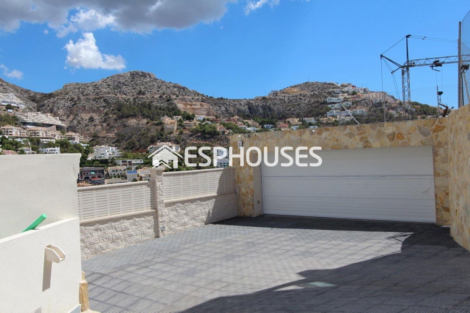 Chalet de 2 habitaciones en Altea en venta - 890.000 € (Ref: 9445142)
